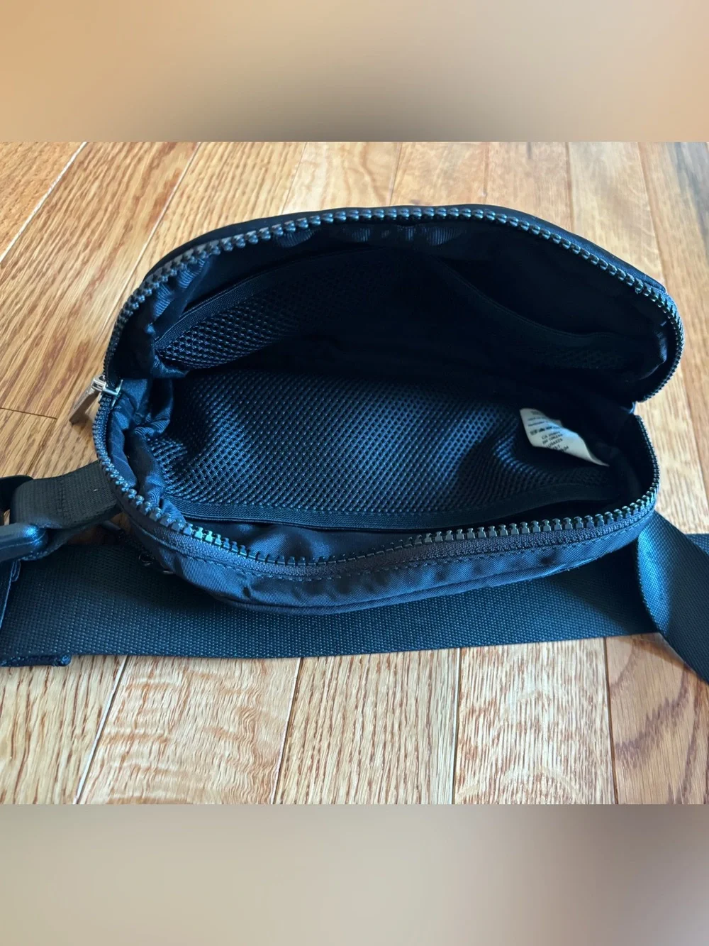 Lululemon Black Women’s/ Men’s Crossbody Sling Bag